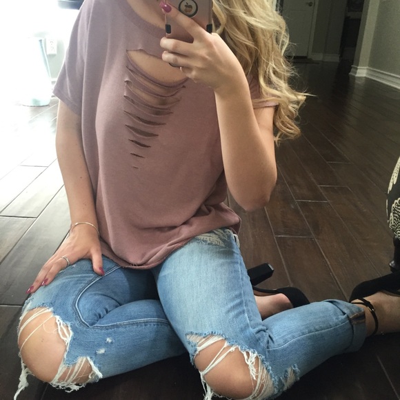 🆕 LAST//Mauve Distressed Terry Tee - Picture 3 of 8