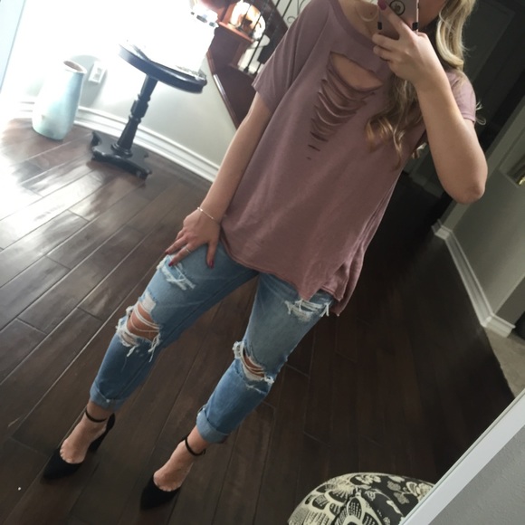 🆕 LAST//Mauve Distressed Terry Tee - Picture 7 of 8