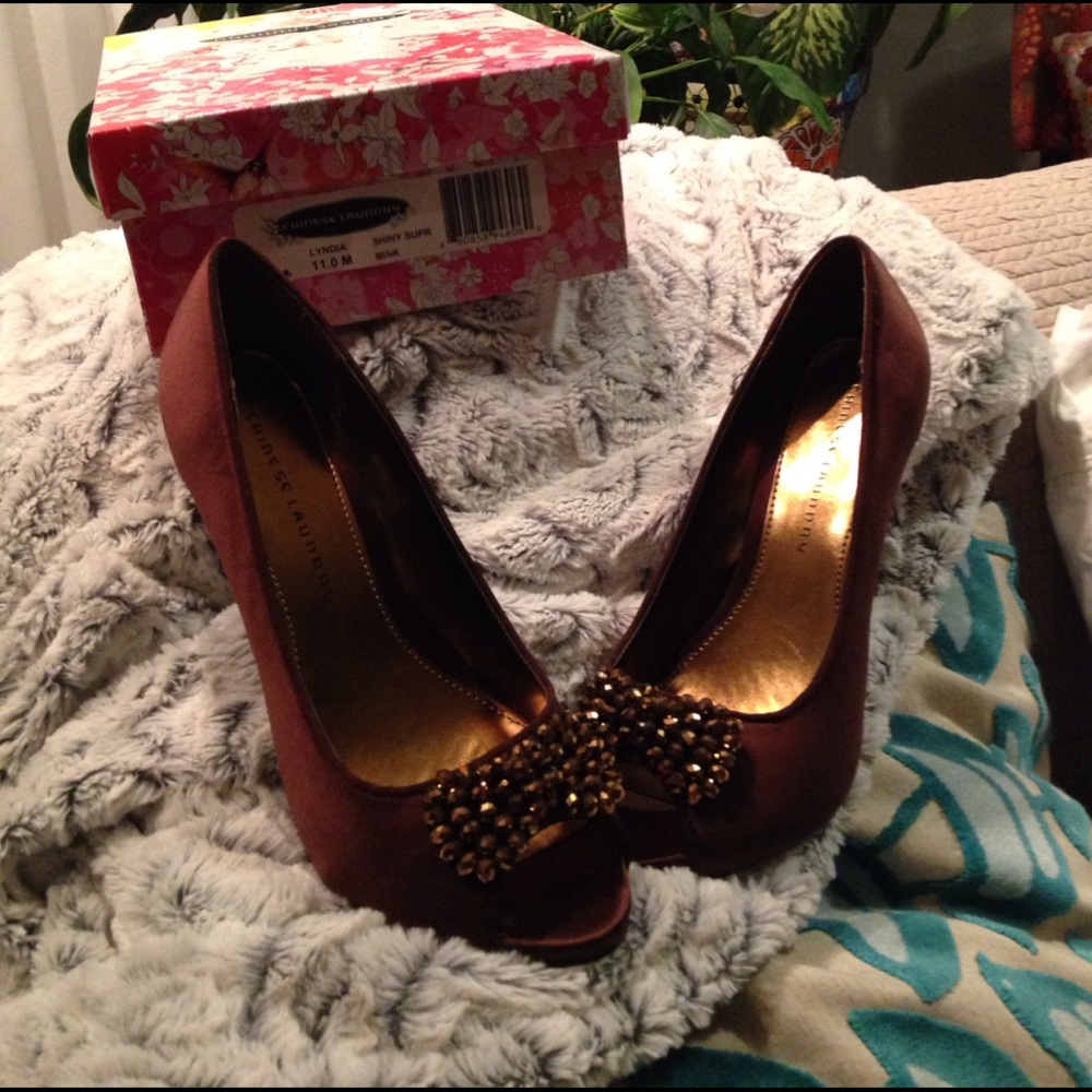 Chinese Laundry heels. "Mink" is the color.