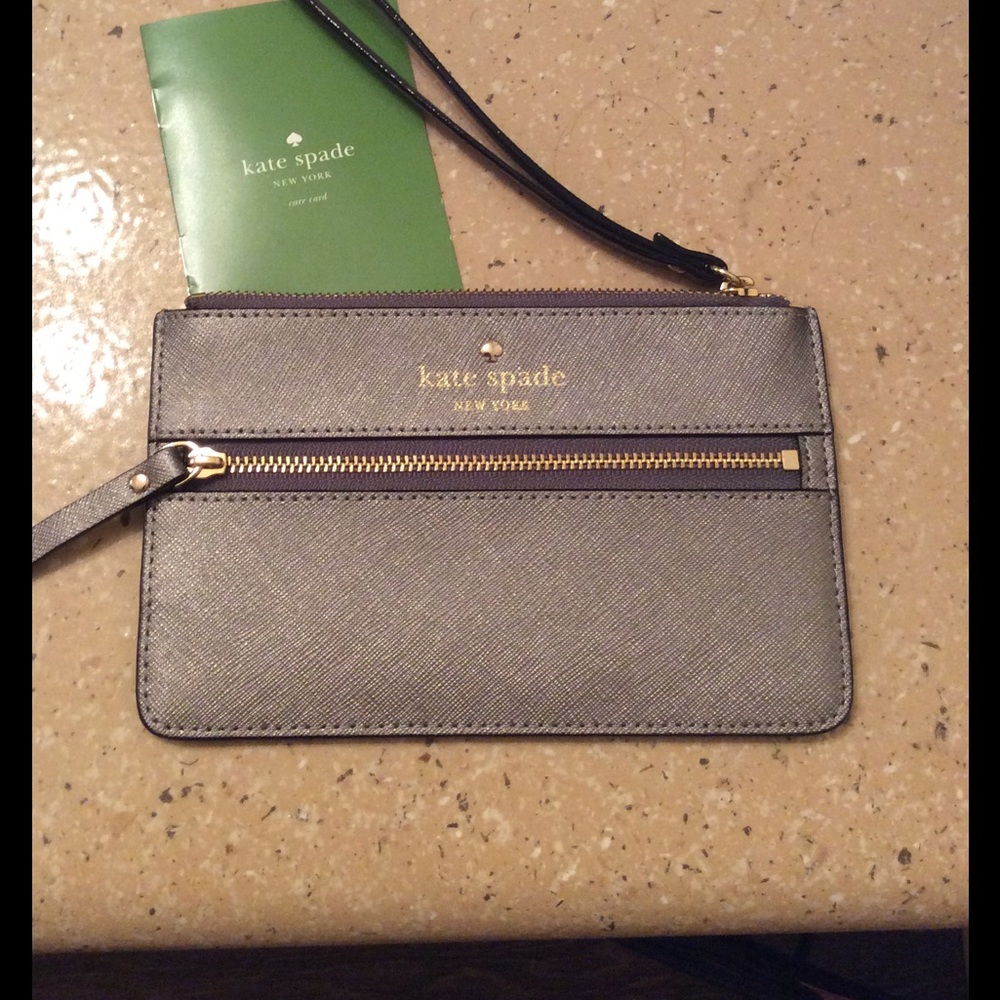 Kate Spade Wristlet - Picture 1 of 1