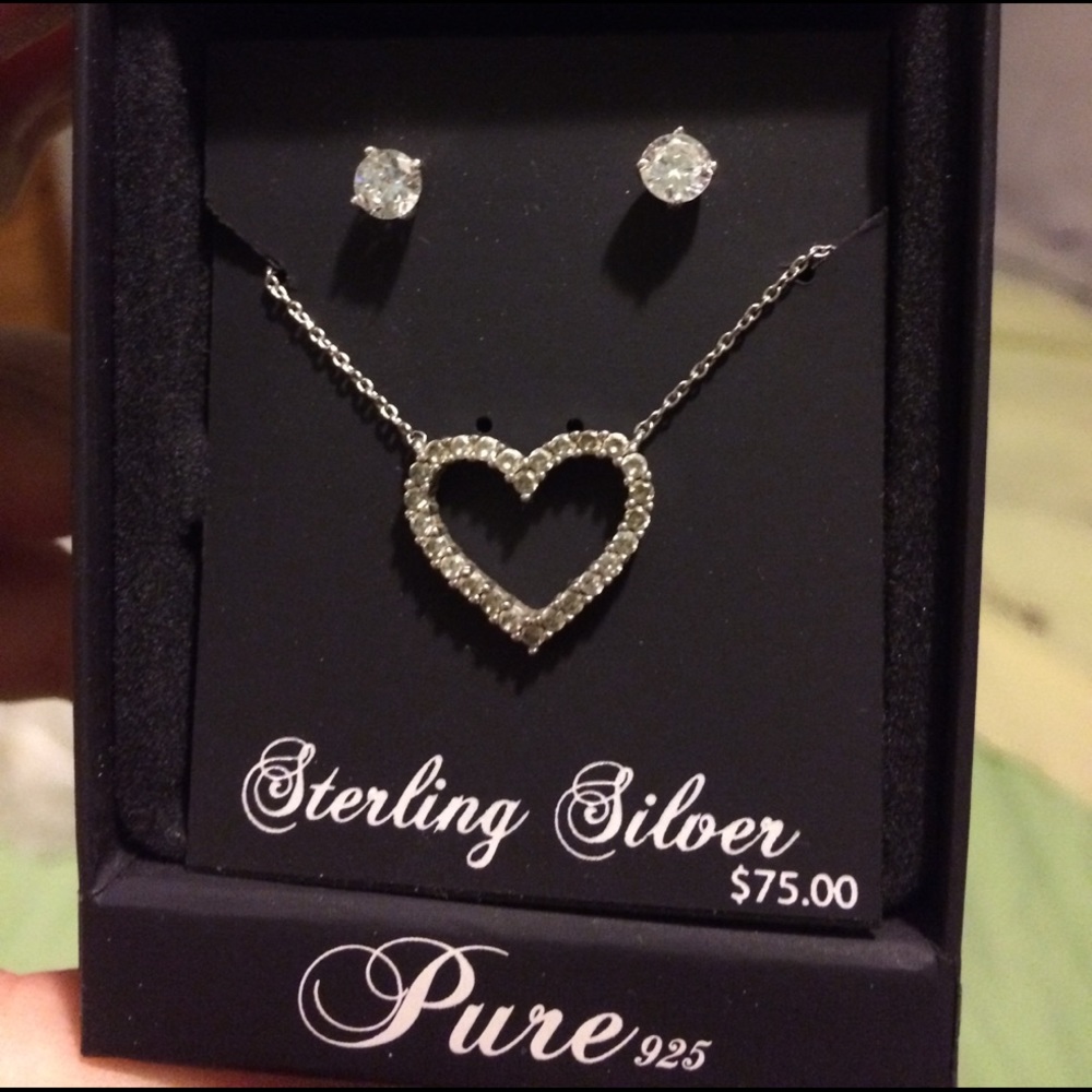 Necklace set