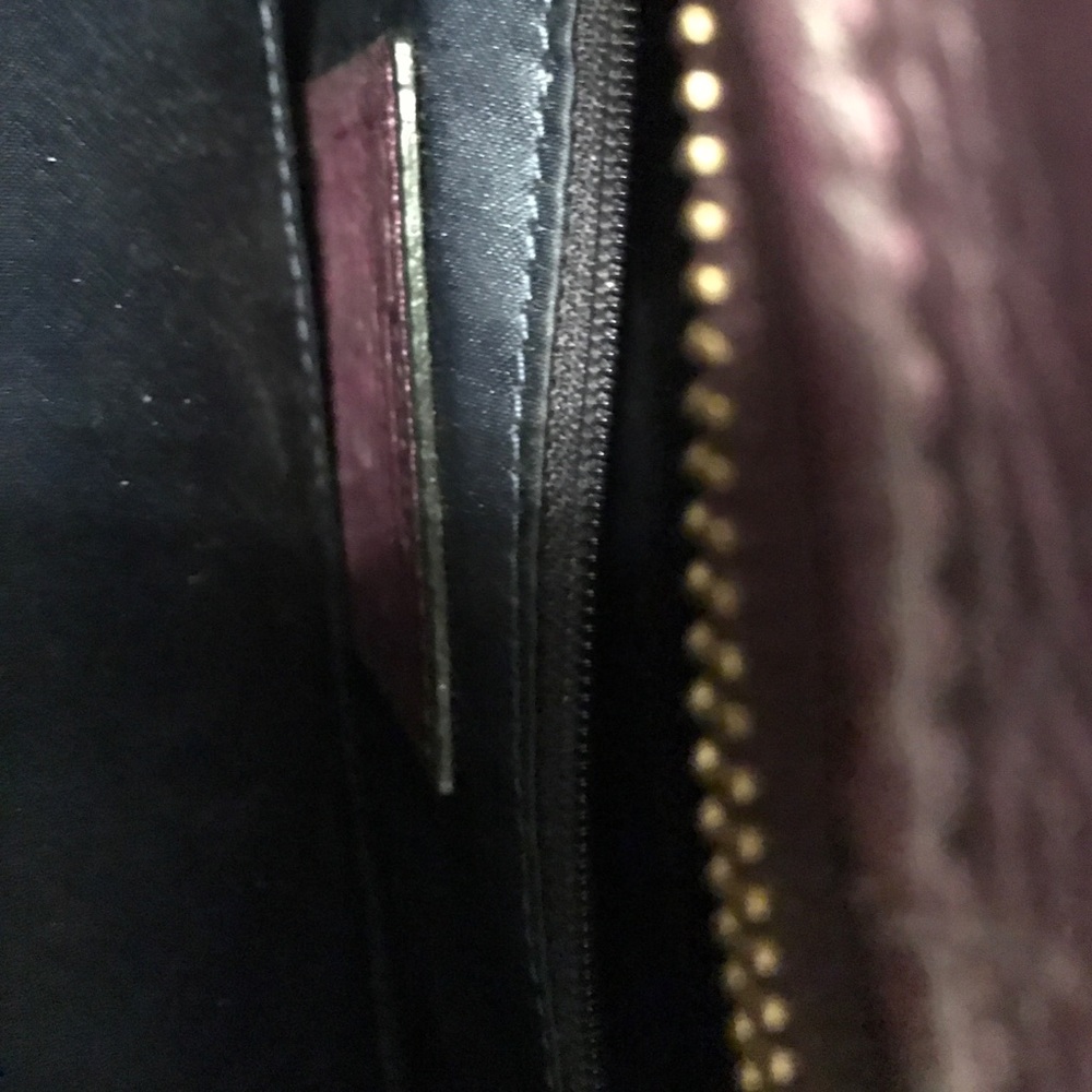 Coach - Picture 3 of 4