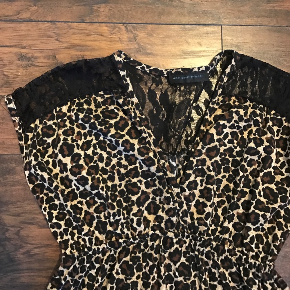 Leopard Print Tunic - Picture 3 of 4