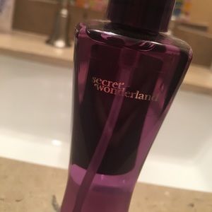 Bath & Body Works Secret Wonderland Body Mist