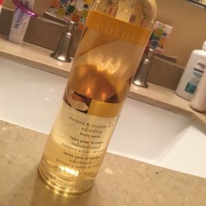 Naturals Banana & Coconut Body Spray