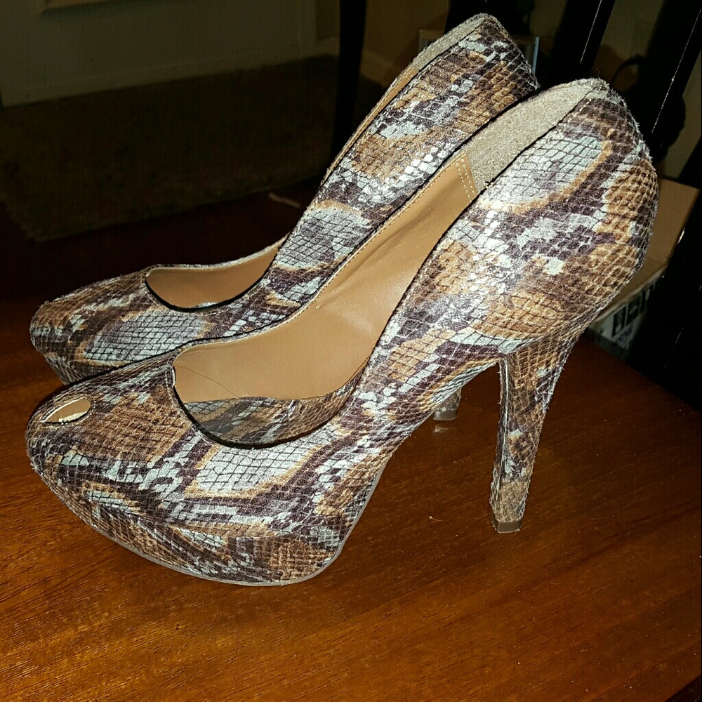 Justfab Reptile multicolored heels