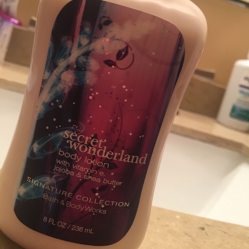 Bath & Body Works Secret Wonderland Body Lotion