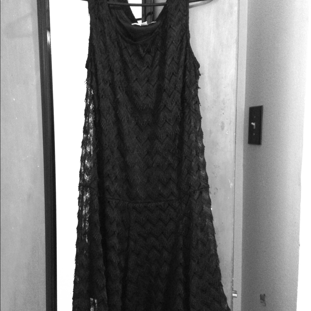 Sleeveless black dress