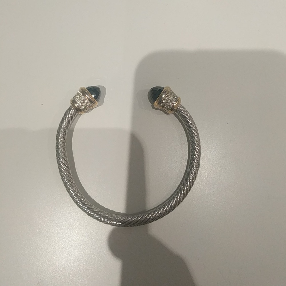 Black onyx bangle bracelet