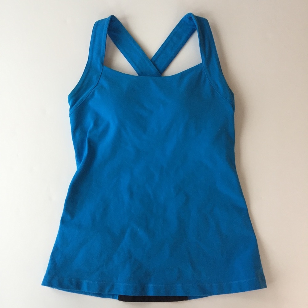 Lucy • Blue workout top