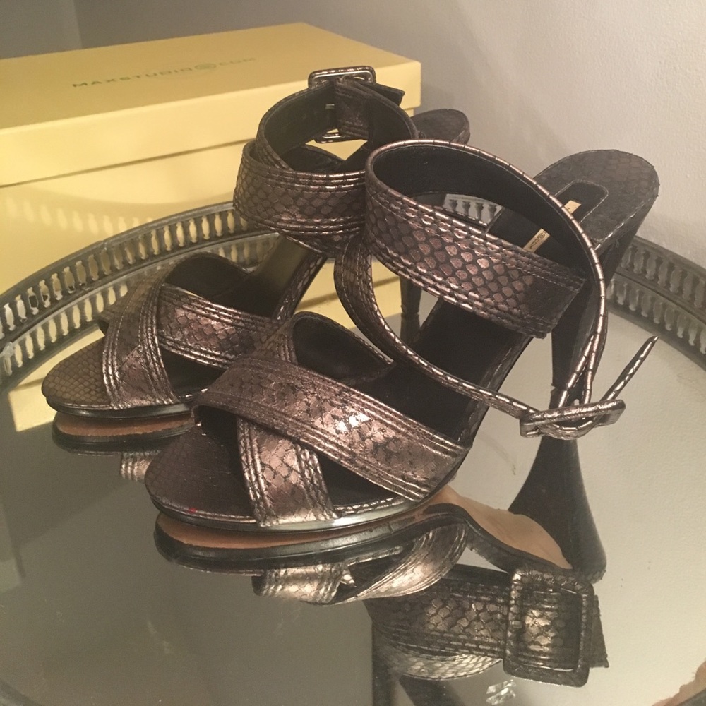 Max Studio pewter sandal pump. So hot!
