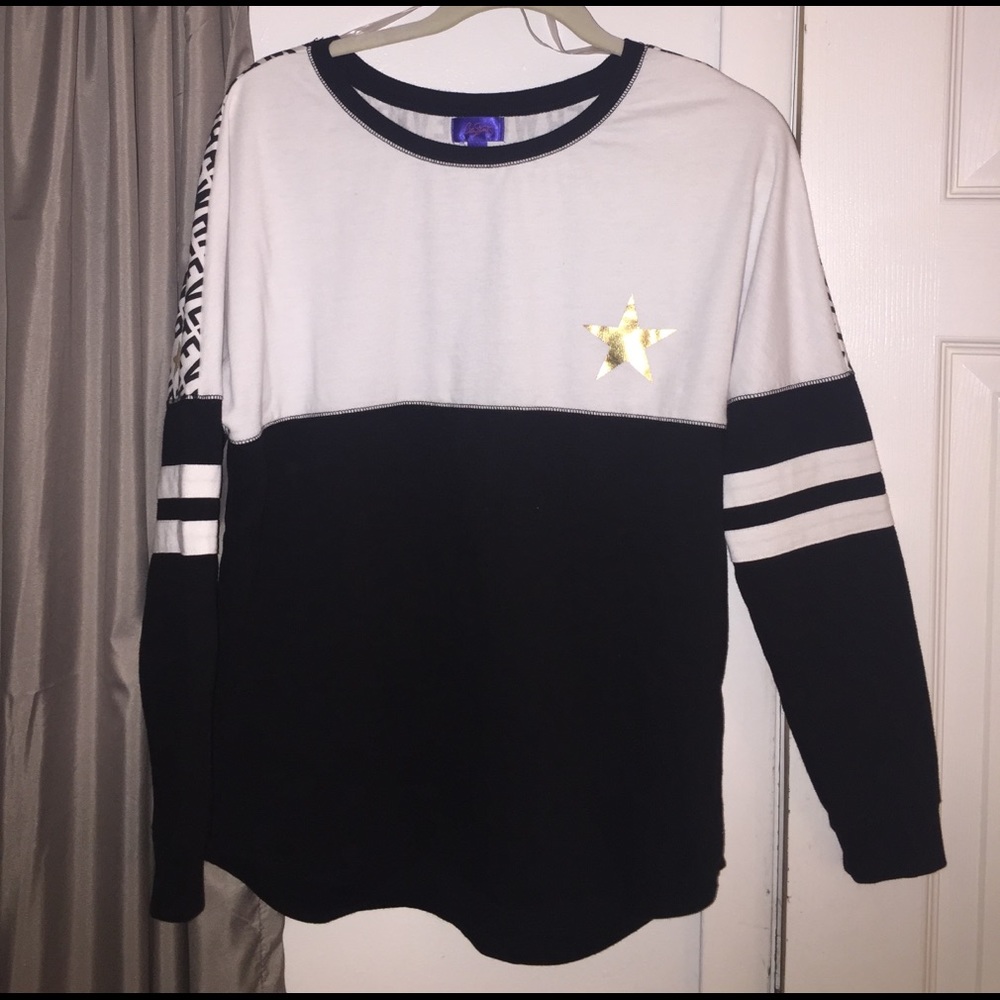 Medium black and white "whatever"sweatshirt