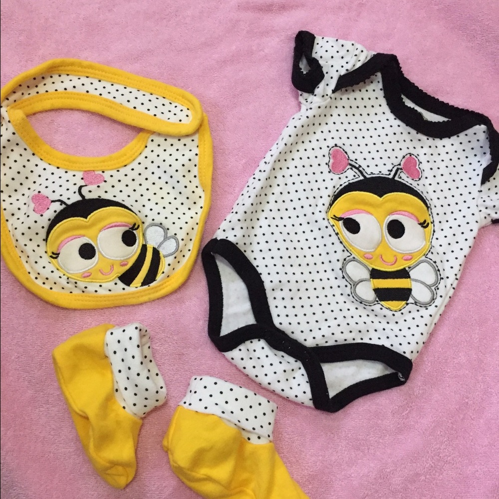 Bumblebee 4 piece set newborn