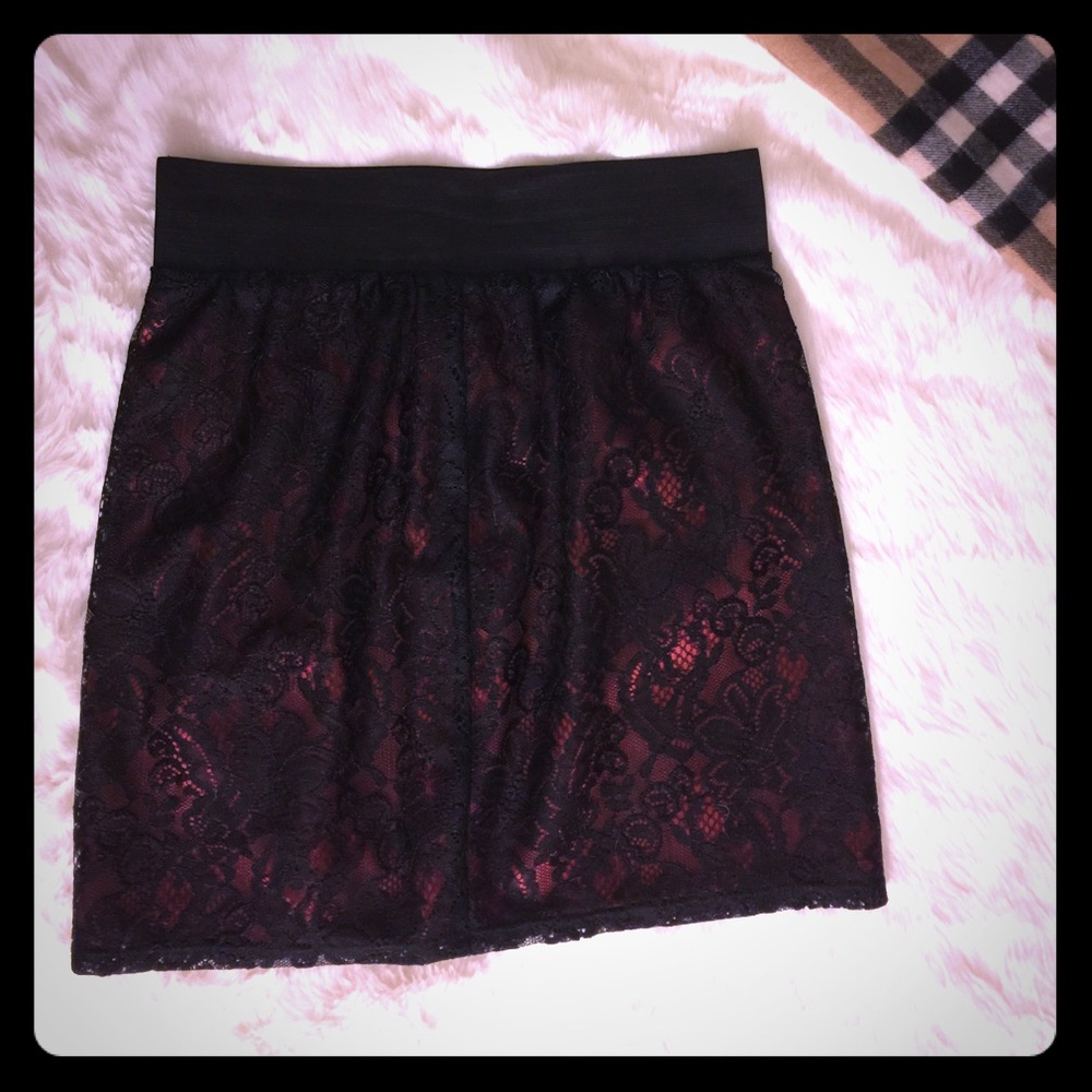 NWOT Black And Red Lace Skirt