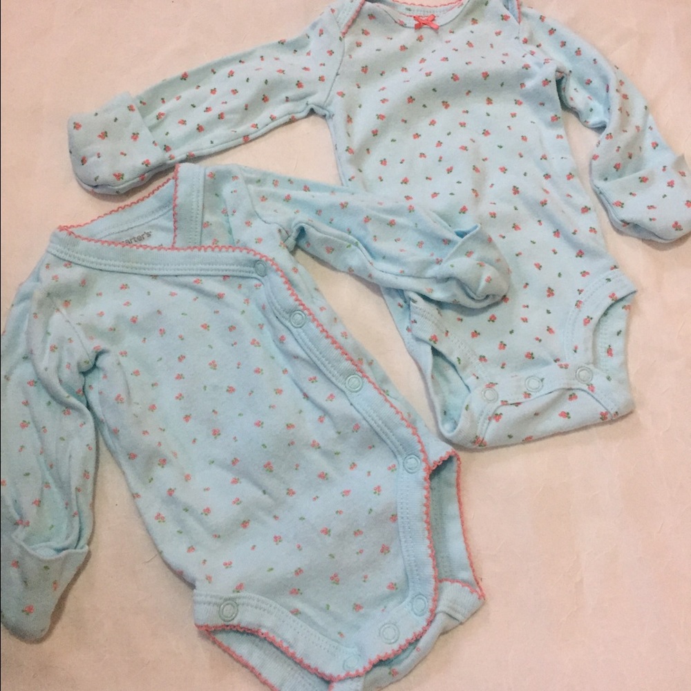 2 newborn onesies Carter's