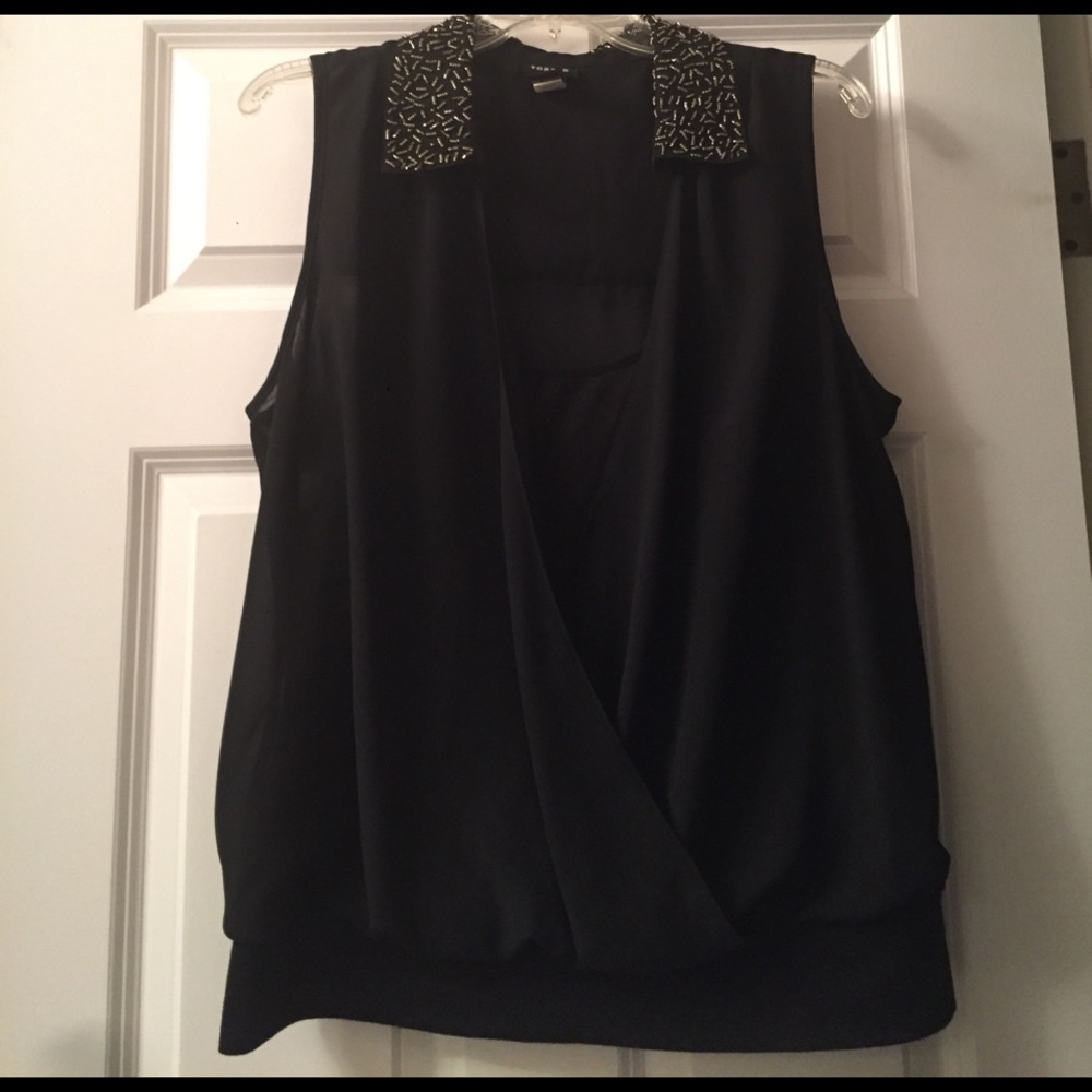 🎉HP🎉 Torrid Beaded Collar Tank with Banded Bottom