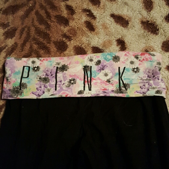 Victoria's Secret Yoga Capris - Picture 3 of 3