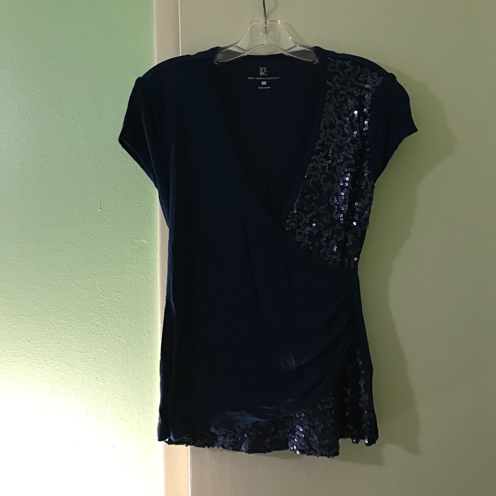 V neck top with sequins