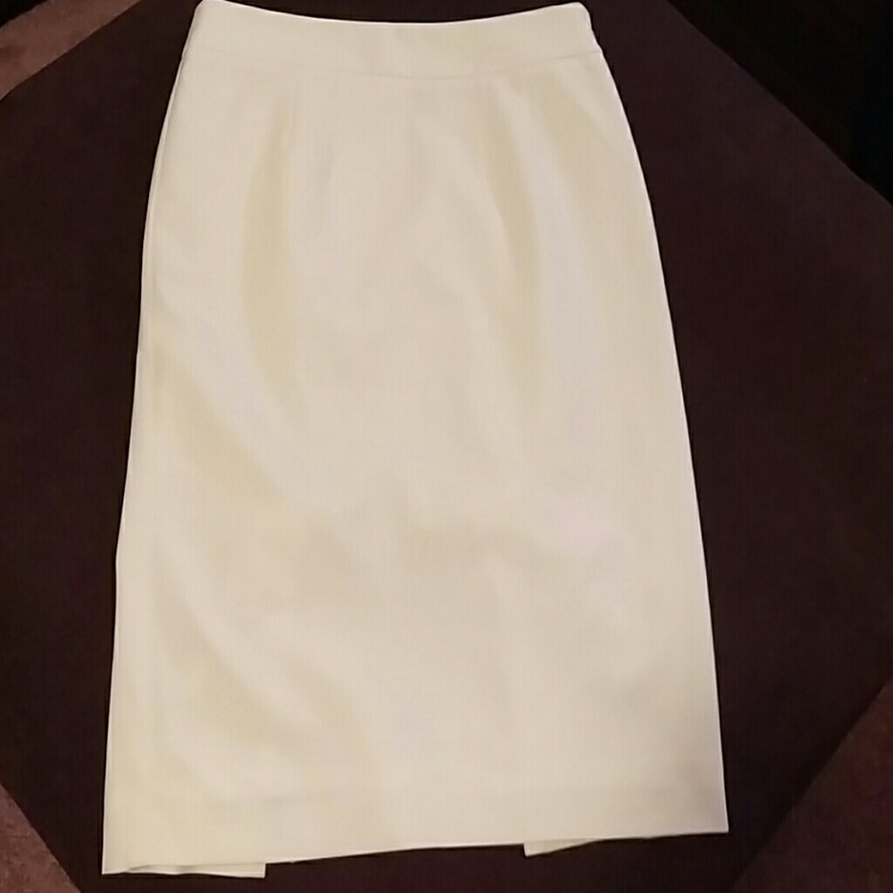Gorgeous white skirt