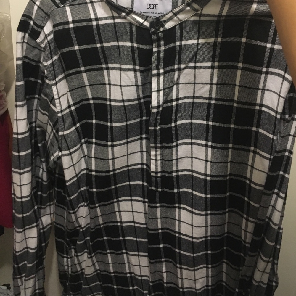 Longated  dope contour shirt