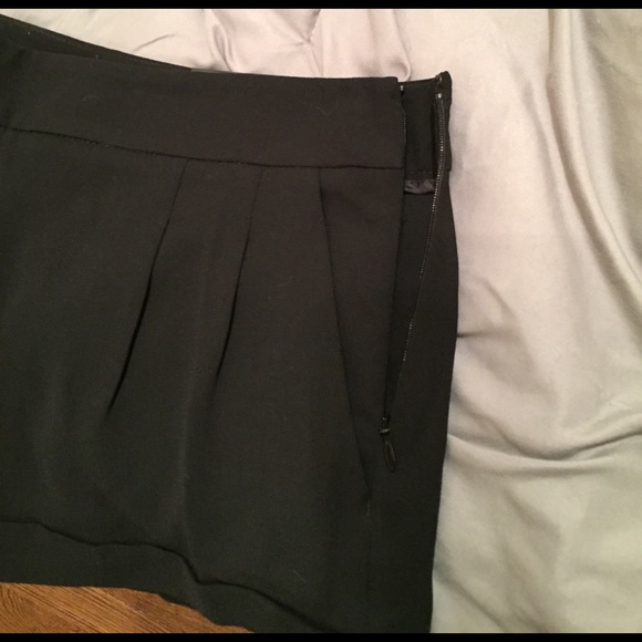 Express Black Dress Shorts - Picture 3 of 4
