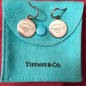 Authentic Tiffany&Co 925 loop earrings😍
