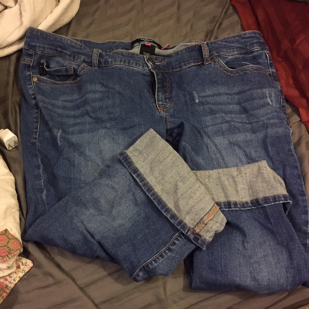 Like new torrid Capri