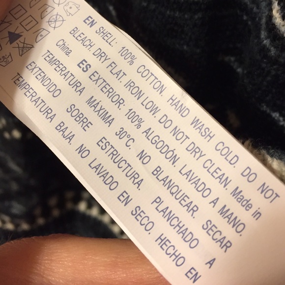 Cute patterned top - Picture 5 of 5