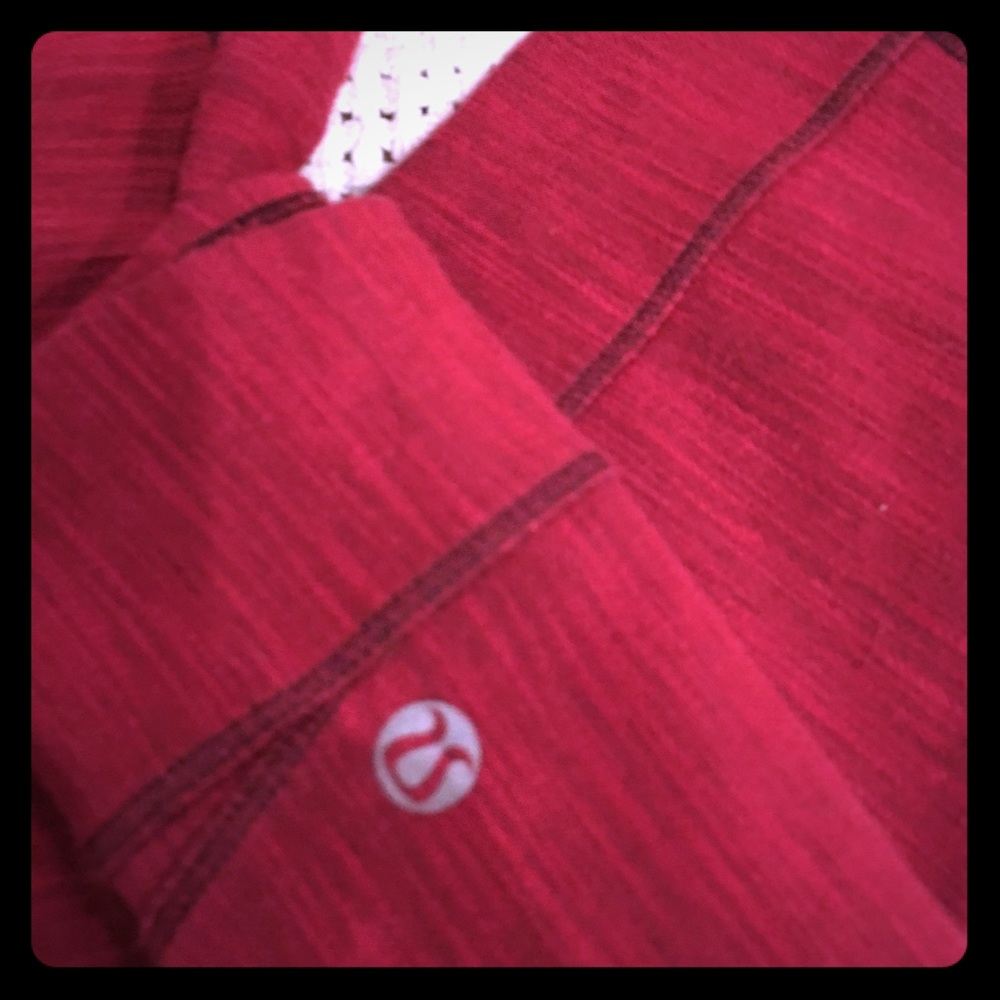 LuluLemon red yoga capris. Size 4.