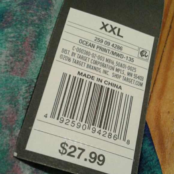 PLUS SIZE  MOSSIMO Sleeveless Top - Picture 3 of 4