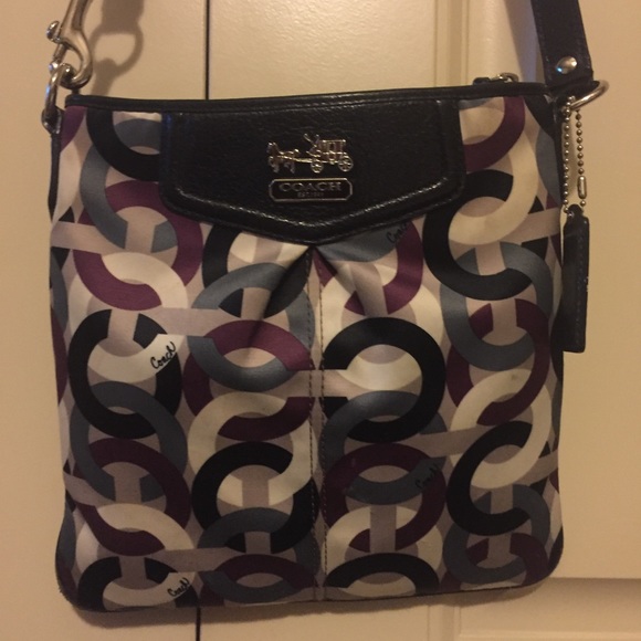 Coach Handbags - Coach Crossbody purse. Cute!