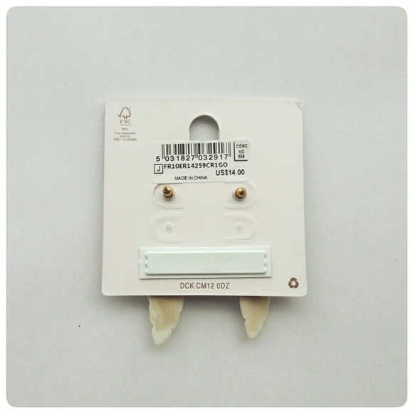 {topshop} rhinestone leaf earrings - Picture 2 of 3