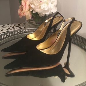 Black crushed velvet sling back pumps.
