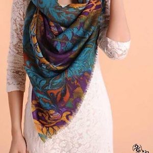 100% pure wool scarf, it is thin, high quality