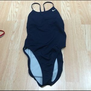 Nike cut out tank suit size 28