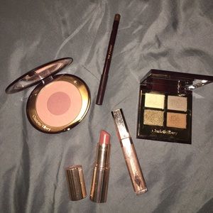 Charlotte Tilbury makeup bundle