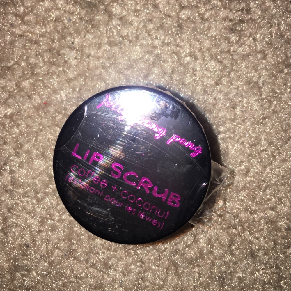 Jelly Pong Pong Lip Scrub