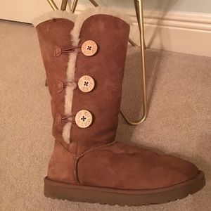 Auhentic Bailey Button Triplet boot