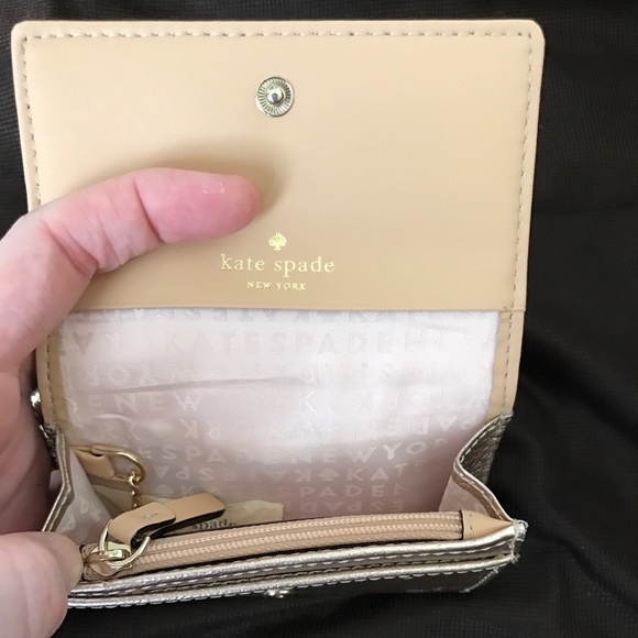 Kate Spade Wallet with Keyring rose gold - Picture 2 of 3