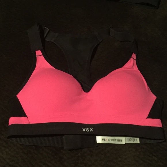 Like new VSX Sport bra 32B - Picture 2 of 4
