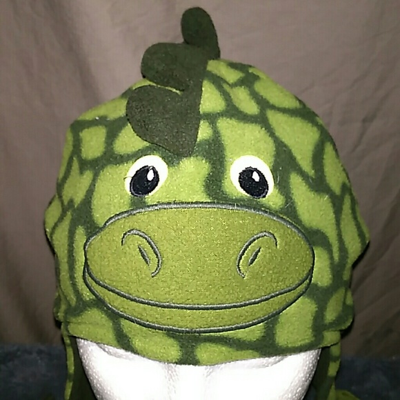 New kids dinosaur hat - Picture 2 of 5