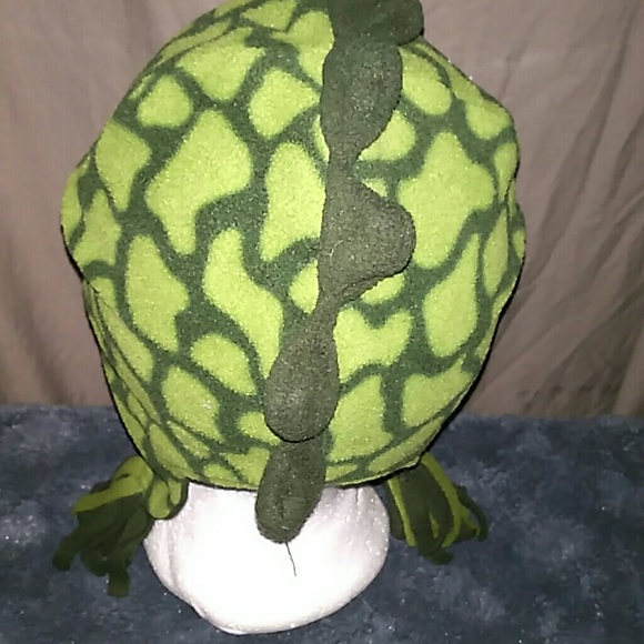 New kids dinosaur hat - Picture 4 of 5