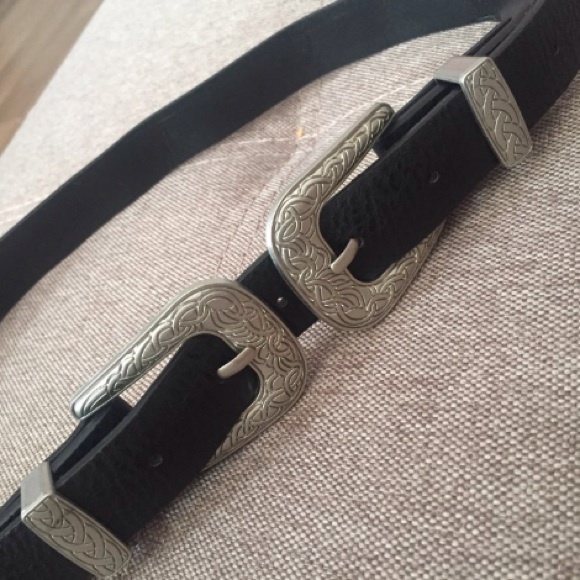 Double Belt - Picture 4 of 4