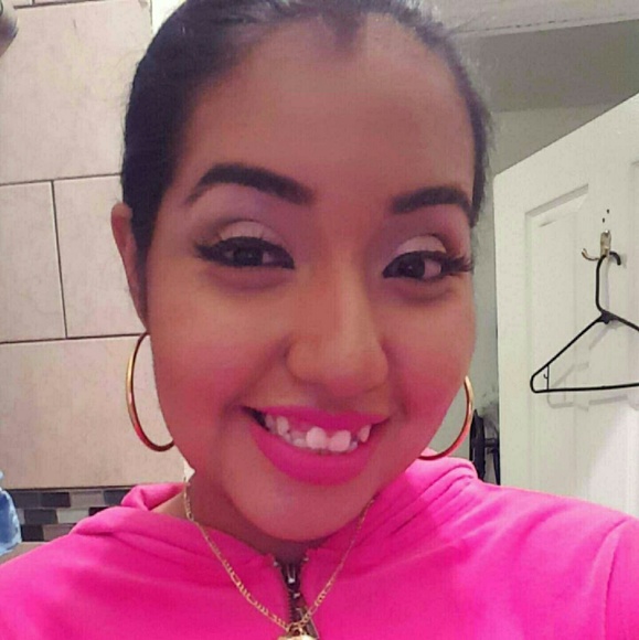 Meet your Posher, Joanna - Picture 5 of 6