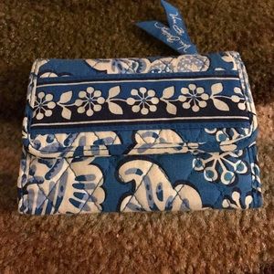 Vera Bradley small trifold wallet