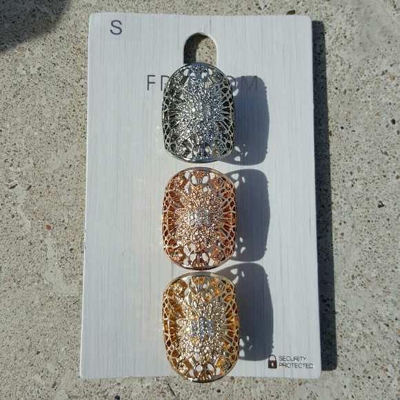TopShop | Filigree Shield Ring Pack - Picture 3 of 5