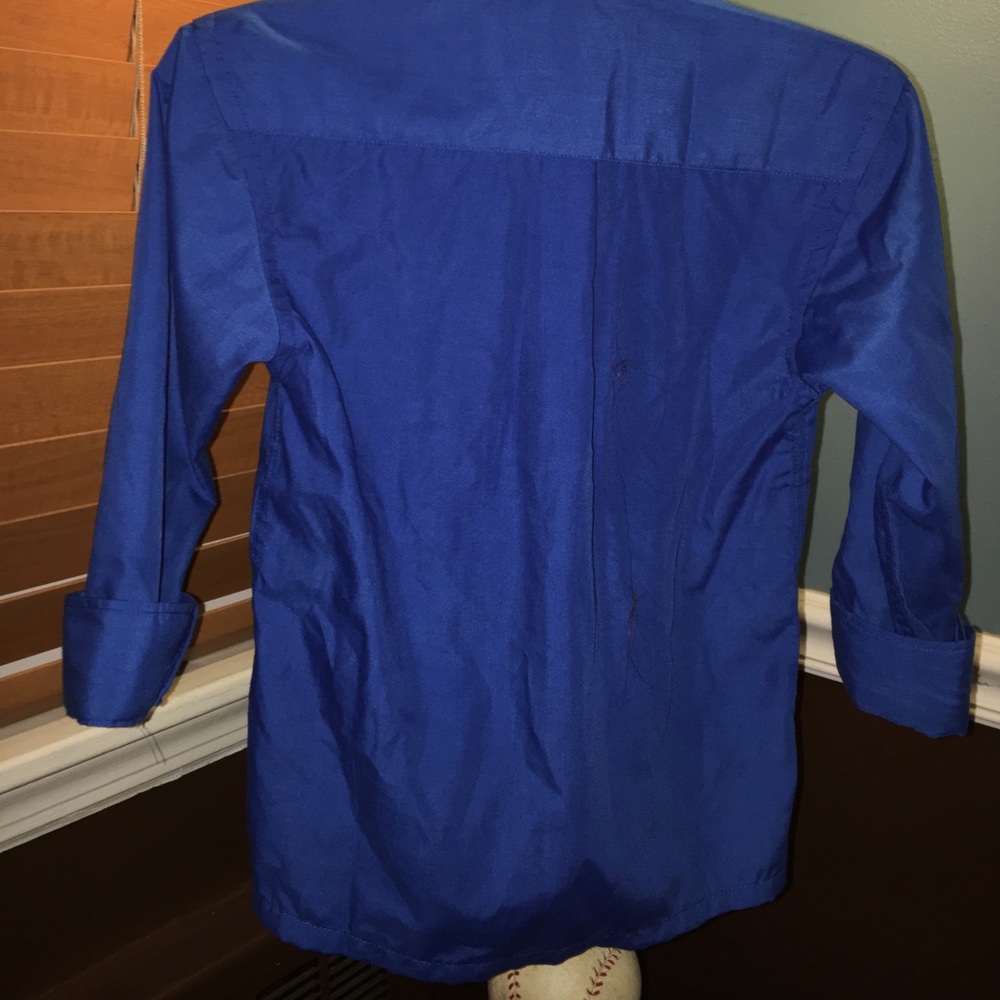Button down - Picture 2 of 2