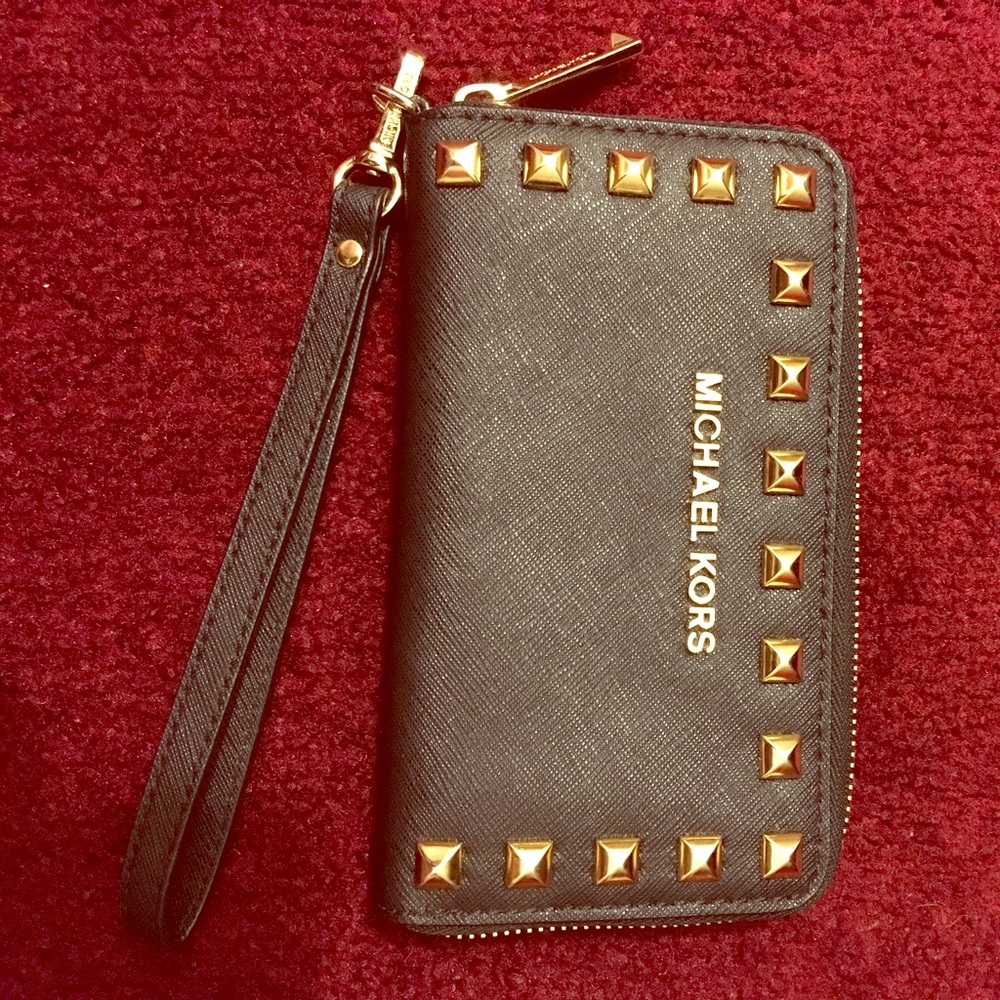 Michael Kors black iPhone wristlet