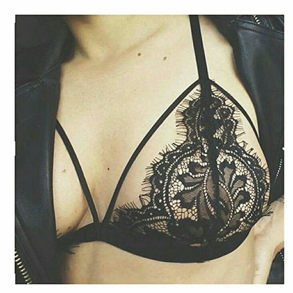 Strappy lace bralette NEVER WORN