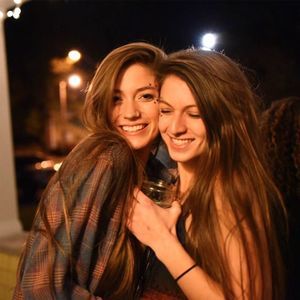 Meet your Posher, Casey